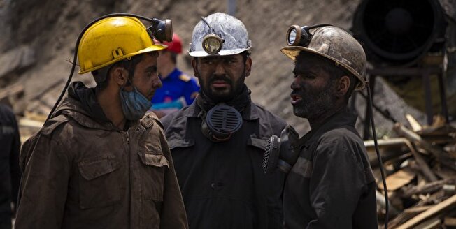 ۲ مدیر به اتهام قتل ۶ کارگر معدن بازداشت شدند