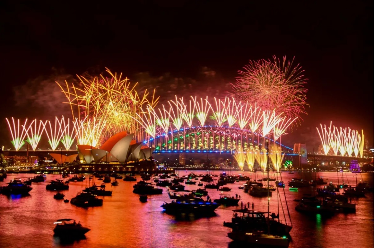 برگزیده تصویری از آتش بازی سال نو میلادی ۲۰۲۴ در اقصی نقاط جهان