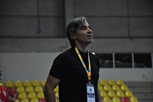 - یک ایرانی نامزد کسب عنوان بهترین مربی دنیا شد