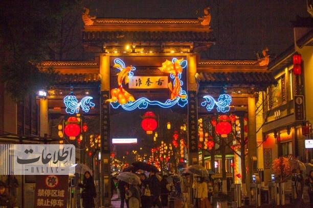 چینی‌ها راه اژد‌ها را در سال جدید فانوس باران کردند +تصاویر