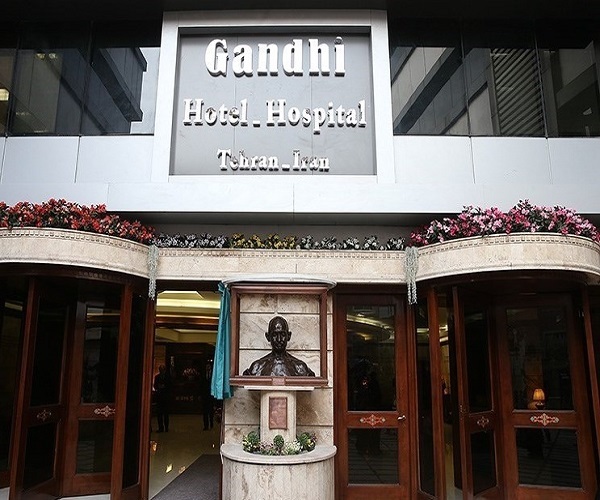 - طلبکار شدن رئیس بیمارستان گاندی از بیت‌المال، صدای کیهان را هم درآورد