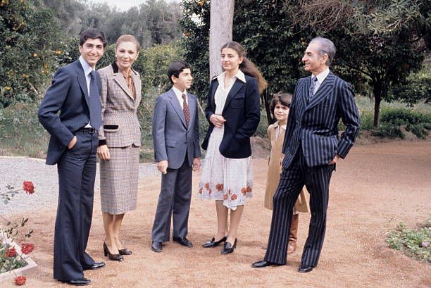 شاه درباره خودش و ایران در بهمن ۵۷ چه گفت + عکس و گزارش