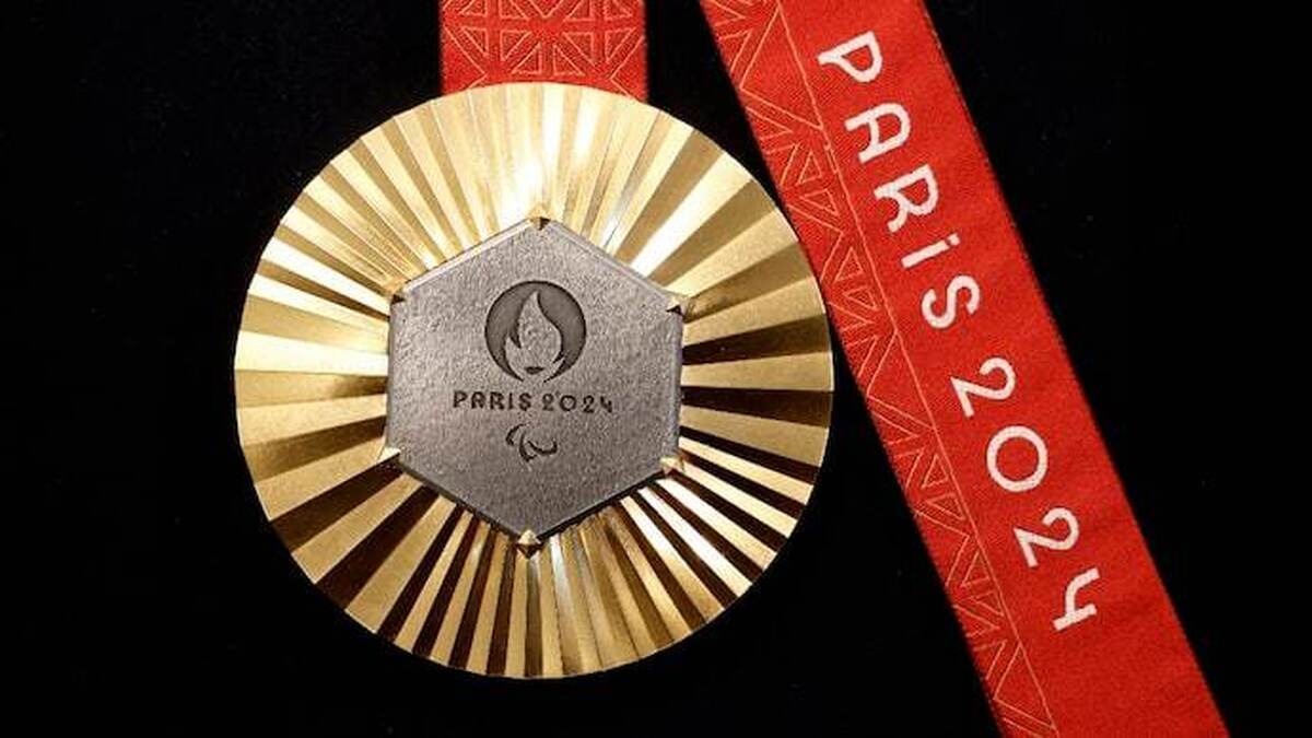 سخاوت فرانسوی‌ها؛ مدال قهرمانان المپیک پاریس برج ایفل است! +تصاویر