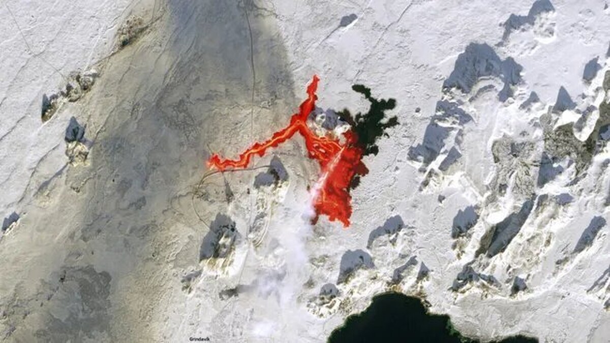 نگرانی دانشمندان از فعالیت عجیب یک آتشفشان +عکس