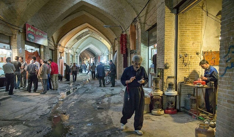 - بازار سنتی کرمانشاه به مرز خطر نزدیک شد