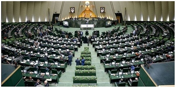 - نظرسنجی دیرهنگام وزیر احمدی نژاد درباره مجلس: این نمایندگان را می‌شناسید؟