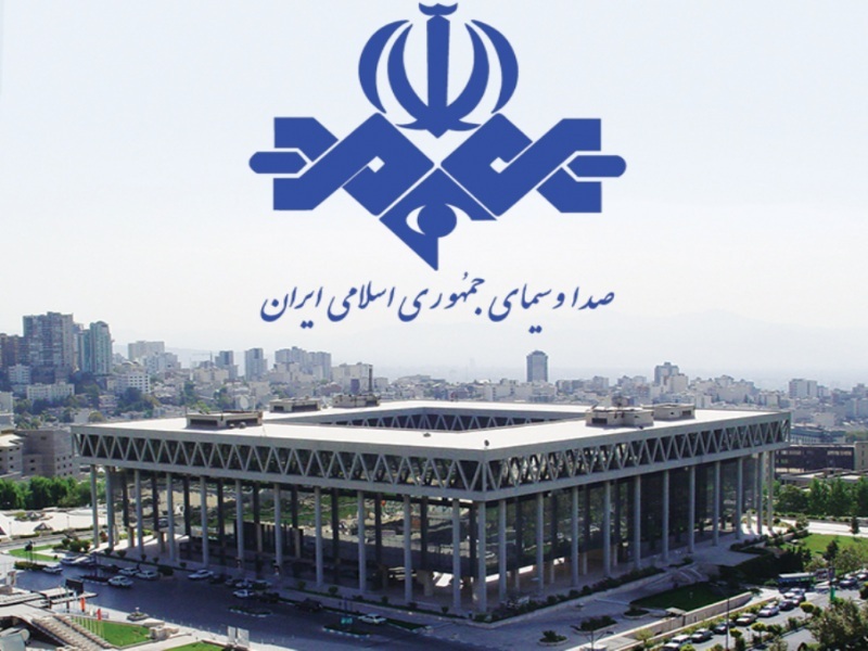 - روزنامه اصولگرا به مجریان صداوسیما حمله کرد