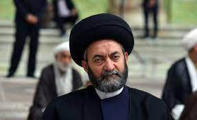 - امام جمعه اردبیل علیه وزیر رئیسی شکایت کرد