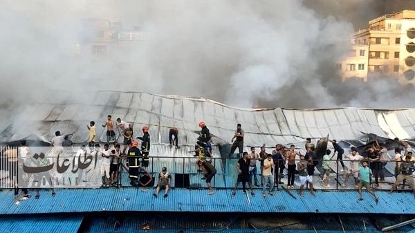 آتش سوزی گسترده به بازار بنگلادش میلیون‌ها دلار خسارت زد + تصاویر