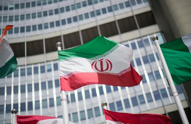 بلومبرگ مدعی شد: ایران در حال کاهش سرعت و سطح غنی سازی اورانیوم است