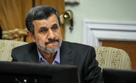 - احمدی‌نژاد این همه دلار برای خرج کردن در نقاط مختلف جهان را از کجا می‌آورد؟