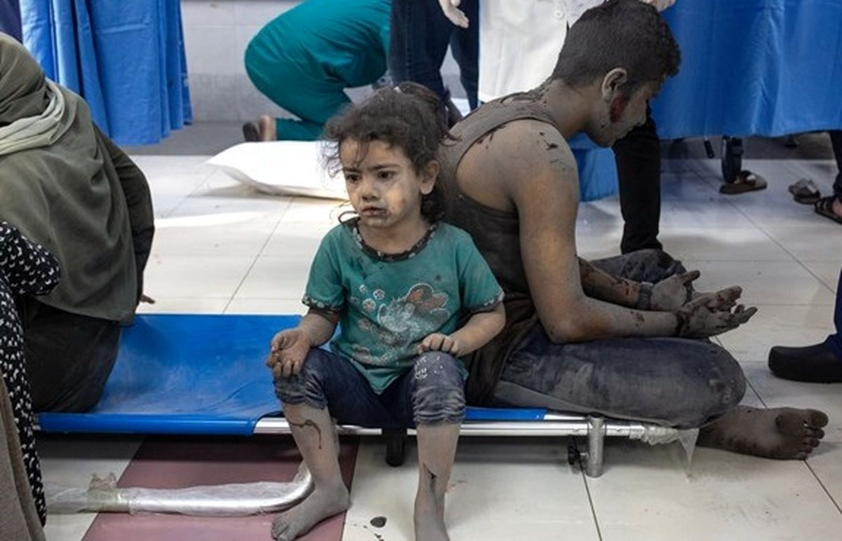 - اسرائیل بیمارستان عزه را بمباران کرده است