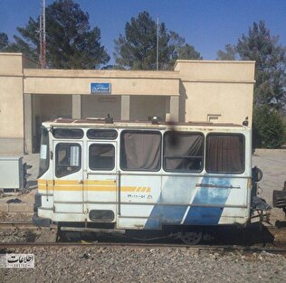 قطار مشهد تهران خراب شد/ مسافران عصبانی، مسئولان‌ خارج از دسترس!