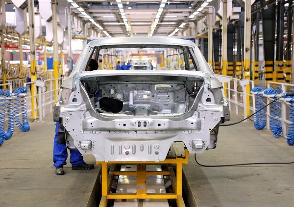 - زیان خودروسازان به ۹۰ درصد رسید / هر شرکت خودروسازی ایران چقدر خسارت دیده است؟