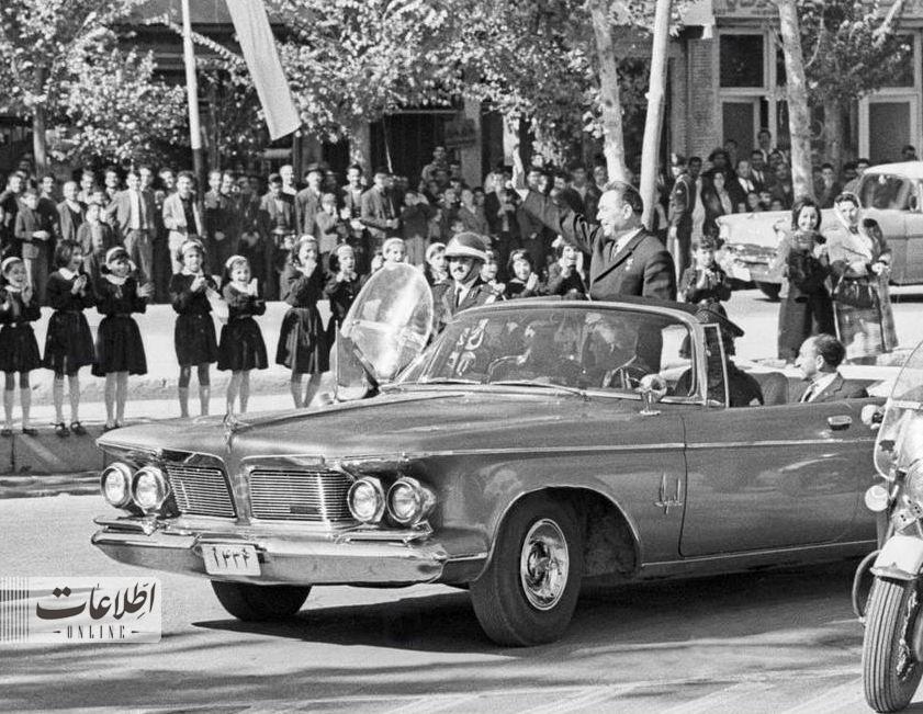 استقبال عجیب شاه و مردم تهران از رئیس اتحاد شوروی + عکس و گزارش
