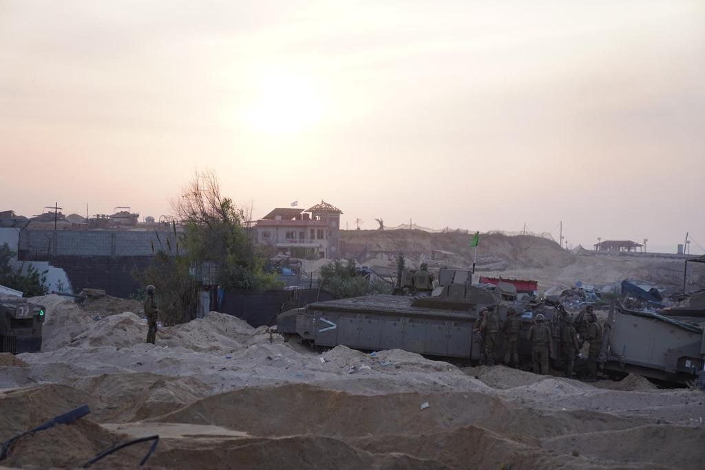 تصاویری از حمله زمینی اسرائیل به غزه رسانه‌ای شد