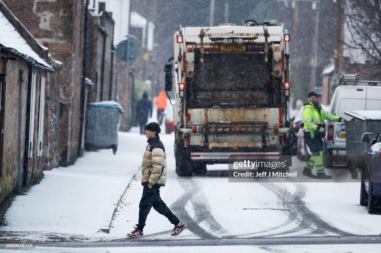 برف پاییزی مردم اروپا را غافلگیر کرد +تصاویر