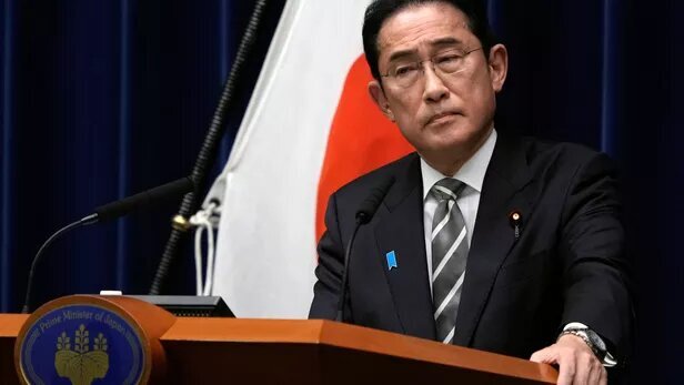 - چهار وزیر کابینه ژاپن استعفا دادند /دولت ژاپن اصلاح خواهد شد
