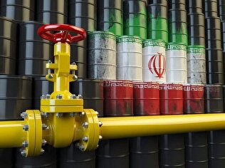 - فروش بی‌سابقه نفت ایران به چین/ چرا مردم اثر این فروش را حس نمی‌کنند؟