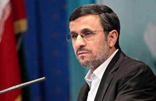 - احمدی نژاد تحت تاثیر مشایی و بقایی بود