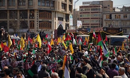 - تهرانی‌ها در حمایت از مردم فلسطین به خیابان‌ها آمدند