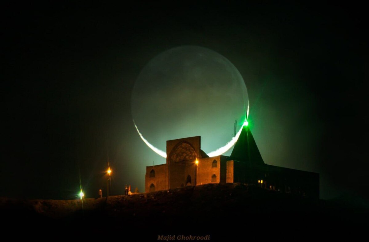 تصویری خیرکننده از هلال ماه در کاشان در فضای مجازی خبرساز شد