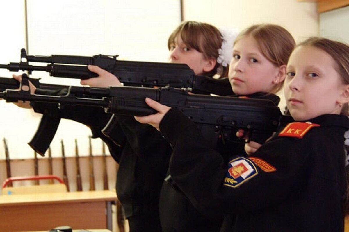 کودکان روسی آماده جنگ می‌شوند!