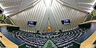 - واکنش تند روزنامه ایران به ضرب الاجل قالیباف برای اعلام برنامه اقتصادی رئیسی