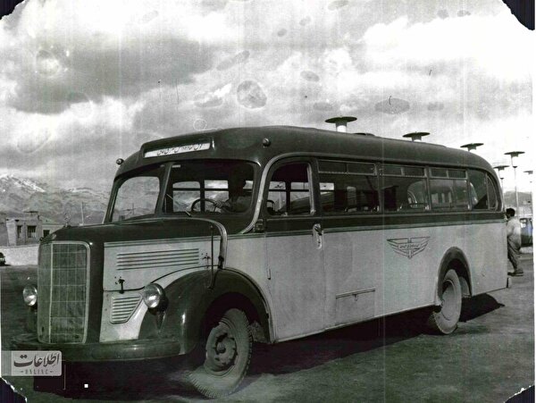عکس زیرخاکی از اتوبوس‌های خطی تهران، ۸۰ سال قبل!