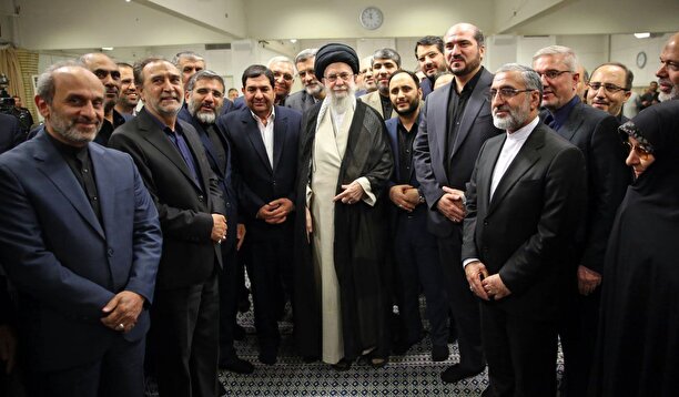 اعضای دولت شهید رئیسی با رهبر انقلاب دیدار کردند +ویدئو