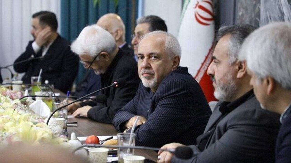 ظریف در مجمع کارآفرینان ایران اعلام خطر کرد