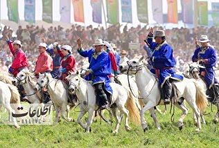 جشنواره بازی‌های مردانه در مغولستان! +تصاویر