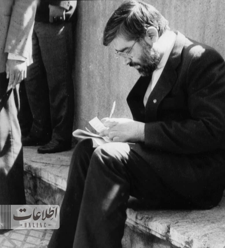 ۲ عکس منتشرنشده از میرحسین موسوی روز انتخابات ریاست جمهوری