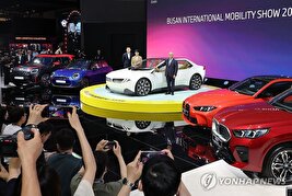 تصاویر جدیدترین خودروهای هیوندا و بی‌ام‌و در نمایشگاه کره!